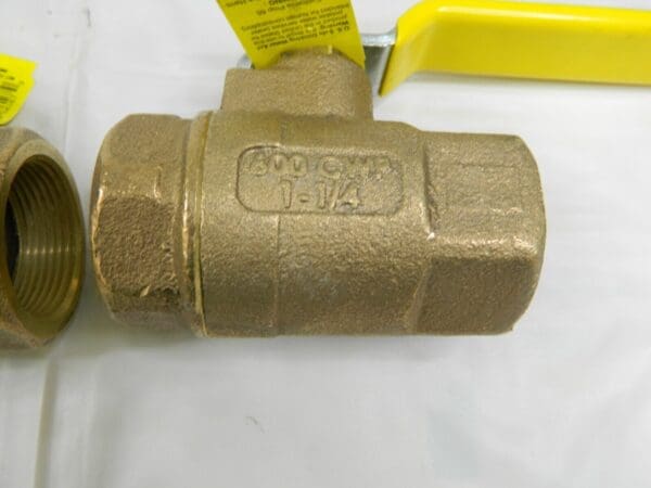 APOLLO Steam Service Manual Ball Valve 1-1/4″ Pipe Standard Port Qty 2 70-146-64