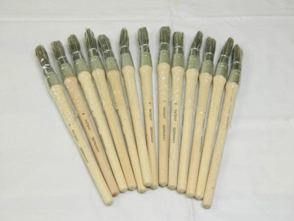 OSBORN Paint Brush: #6 Hog, Natural Bristle Qty 13 74051