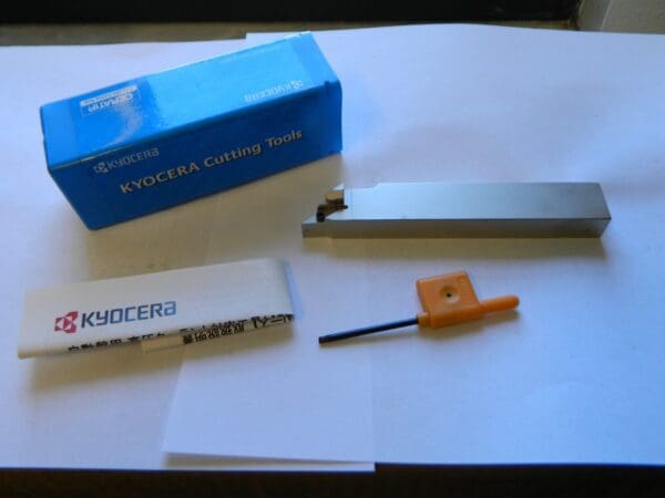 KYOCERA RH SVJB 0° Positive Rake Indexable Turning Toolholder THC14897