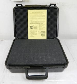 PLATT Clamshell Hard Case: Cubed Foam, 13-1/2″ Wide, 5.5″ Deep, 5-1/2″ High 407