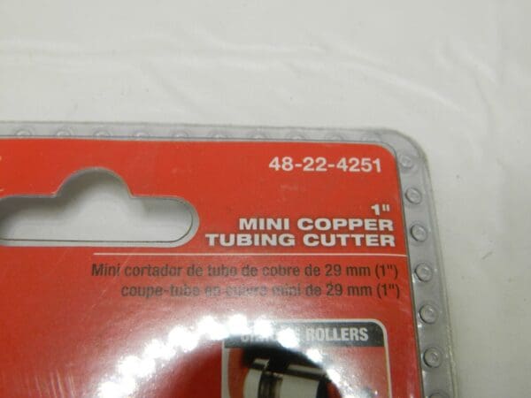 MILWAUKEE TOOL Hand Tube Cutter: 1/8 to 1″ Tube Cuts Copper 48-22-4251