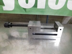 Interstate Toolmakers Vise 3-7/8" Jaw W x 4-3/4" Jaw Opening EVSD-S100