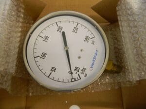 WORKSMART Pressure Gauge: 4 –1/2 " Dial Lower Mount ws-pe-268