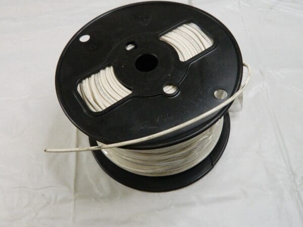 SOUTHWIRE Machine Tool Wire: 16 AWG White, 500' Long 411020501