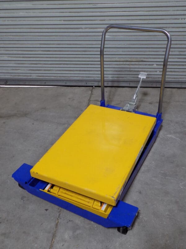 Vestil Hydraulic Scissor Lift Cart 1500 lb. Cap 36 x 24 Platform Defective