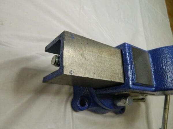 GIBRALTAR Bench & Pipe Combination Vise: 4″ Jaw Width CBV039