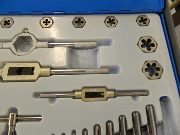 Tap & Die Set UNF Incomplete CCT1593