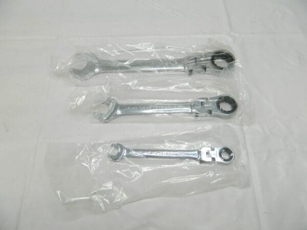 Paramount 3 Piece Chrome Ratchet Combo Wrench Set 9, 14, 18 mm PAR-BLF