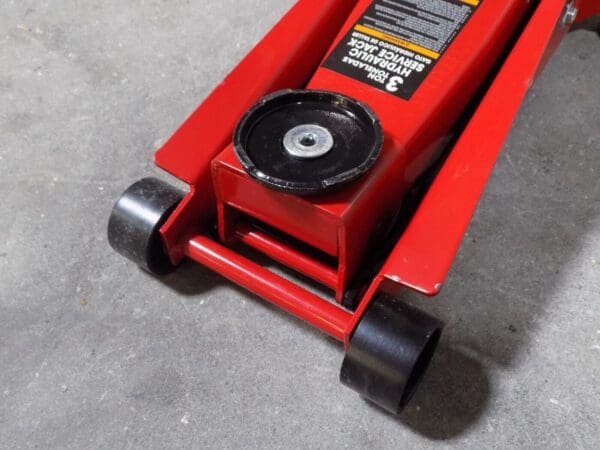 Big Red Hydraulic Service Floor Jack 3 Ton Load Capacity 18" Max. Height