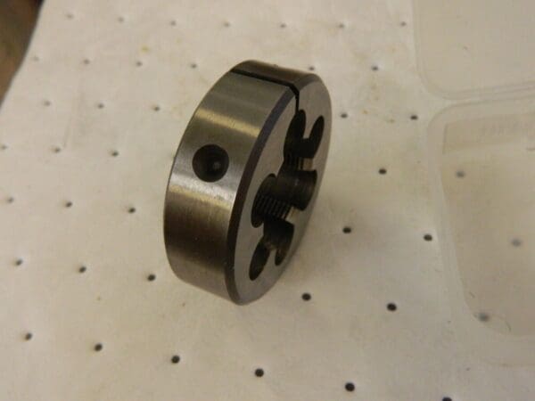 Round Die: 1-3/16-18, High Speed Steel 315-1532