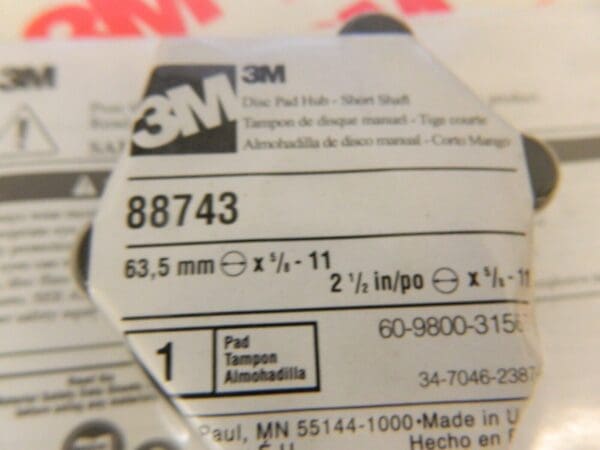 3M 2pk of Hubs for Sanding Discs: 5/8-11, Female 7000120459