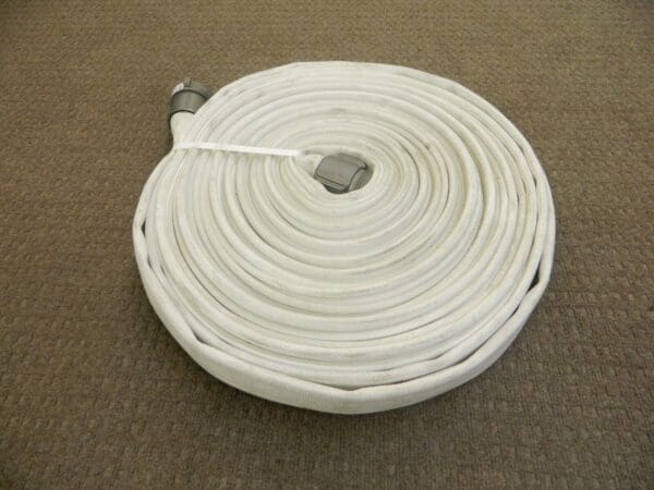 Single Jacket White Fire Hose 1-1/2" ID x 1-3/4" OD 150 PSI 100' L 3P15X100W15N