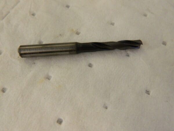 KENNAMETAL Screw Machine Length Drill Bit Letter E 140 ° Point Carbide 6358166