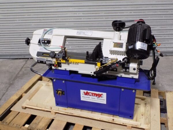 Vectrax Portable Metal Cutting Bandsaw 7" x 12" Capacity 3/4 HP 115/230v DAMAGED