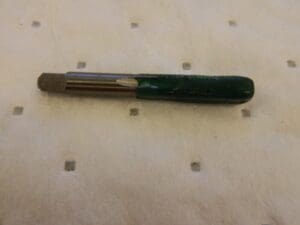 REGAL CUTTING TOOLS Straight Flute Tap: M8x1.25 4 Fl 018812RS