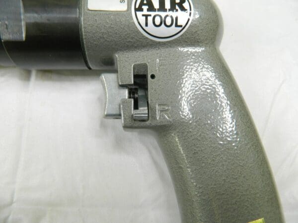 Air Tool Pneumatic Reversible Drill 3/8", 1800 RPM Keyed SM-725