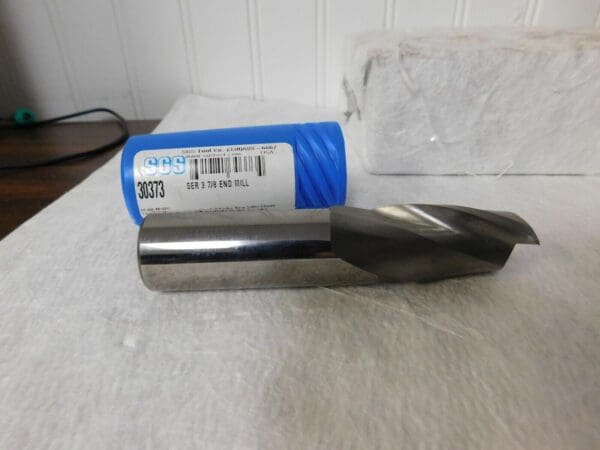 SGS 7/8" 1-1/2" LOC 7/8" Shank D 4" OAL 2 Fl Carb Square End Mill 30373