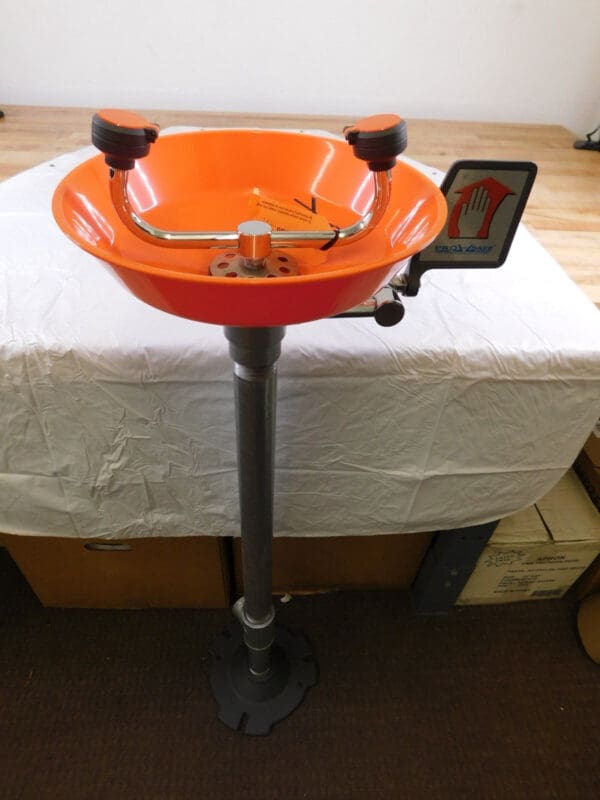 PRO-SAFE Pedestal Mount Plastic Bowl Eyewash Station PSG1825P