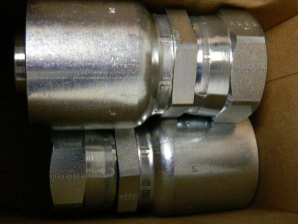 Parker Hydraulic Hose Fitting 1-7/8-12FML-1-1/2" 90º Qty 2 10671-24-24