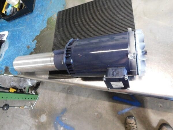 GRAYMILLS Immersion/Multi Stage Booster Pump DAMAGED 230/460V MSPR9-2.0F