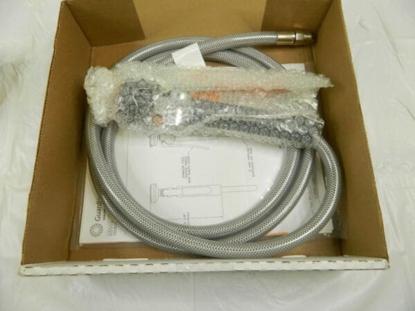 Guardian Unmounted Emergency Drench Hose Unit 3/8X8' SS 300PSI MAX G5010