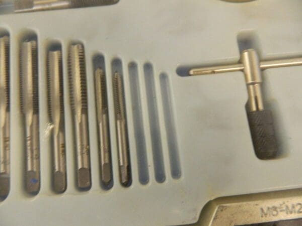 Interstate #4-40 to 1-14 Tap, NPT, UNC, UNF, Tap and Die Set INCOMPLETE CCT1569