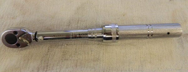 1/4" Drive Micrometer Torque Wrench 10 to 50 In/Lb 62343561