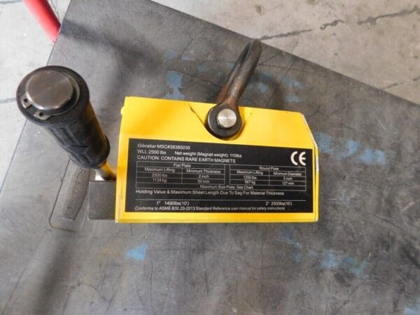 GIBRALTAR Magnetic Lifter: 2,500 lb Capacity DEFECTIVE 1PLM-103-G