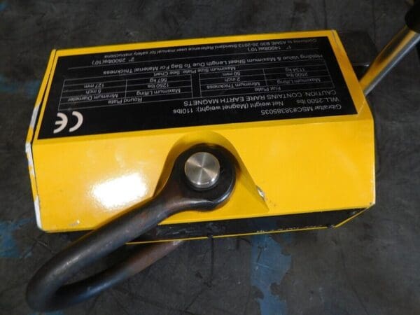 GIBRALTAR Magnetic Lifter: 2,500 lb Capacity DEFECTIVE 1PLM-103-G