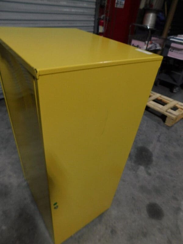 SECURALL CABINETS Flammable and Combustible Liquids Cabinet: 2 Shelves P120