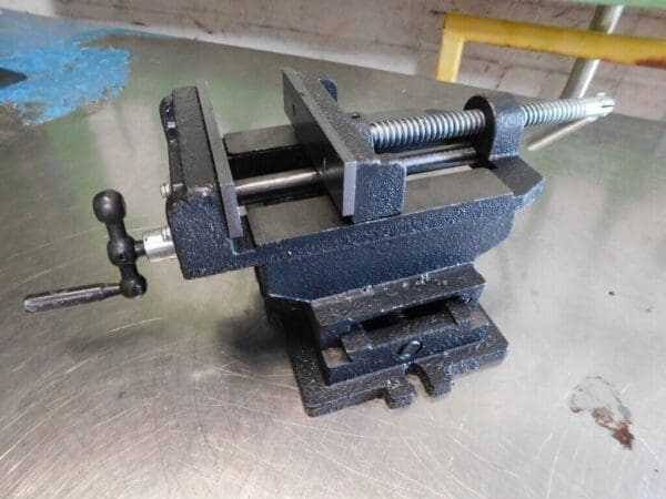 Cross Slide Drill Press Vise 5 1/16"Opening