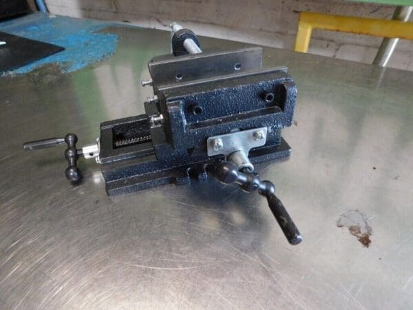 Cross Slide Drill Press Vise 5 1/16"Opening