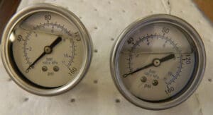 Pressure Gauge 2pk 2-1/2″ Dial, 160 psi 1/4″ Thread Center Back Mount 115AB25160