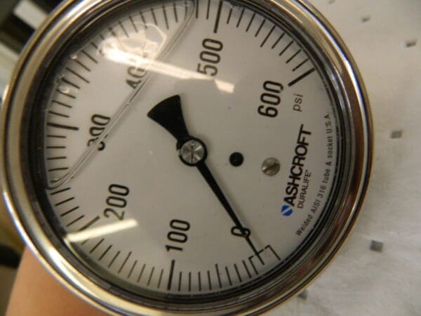 ASHCROFT Pressure Gauge: 3-1/2″ Dial, 600 psi, 1/4″ 83202