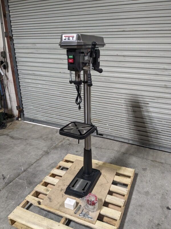 Jet 15" Floor Drill Press 16-Speed 200 - 3630 RPM 3/4 HP 115v 354400 Damaged