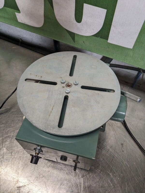 Atlas Welding Positioner 10" Table 200 lb Capacity 115v XT-200 Defective