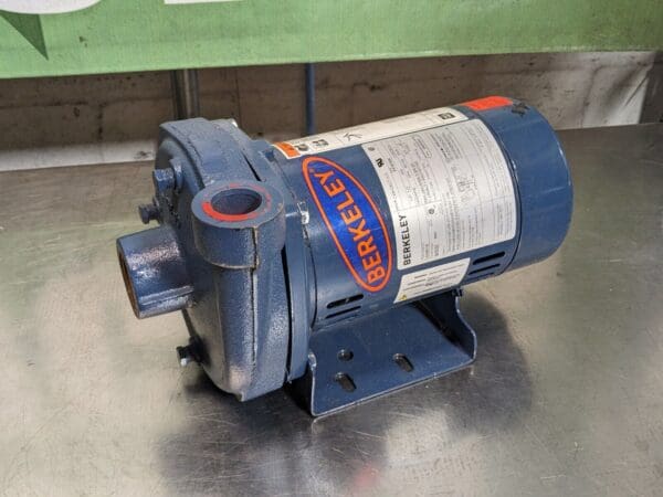 Berkeley High Head Centrifugal Pump 1-1/4" Inlet 1" Outlet 1/2 HP 115/230VAC