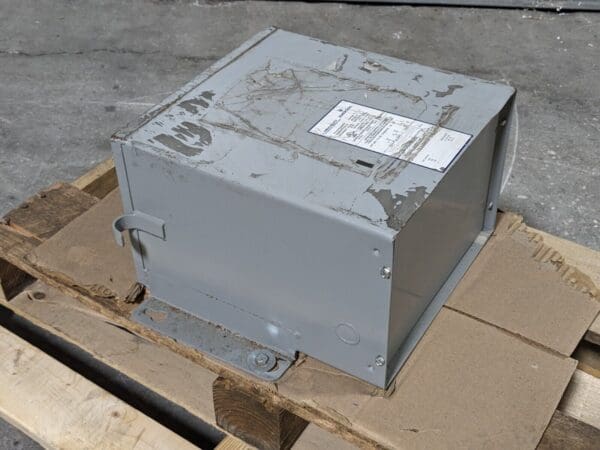 Sola / Hevi-Duty HT5F6AS General Purpose Transformer 480D-240DCT 6KVA 3PH