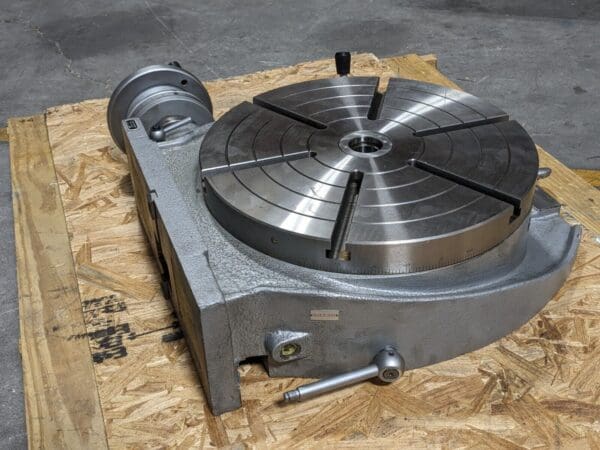 Phase II Horizontal / Vertical Rotary Table 16" Diameter 4MT 221-316 Damaged