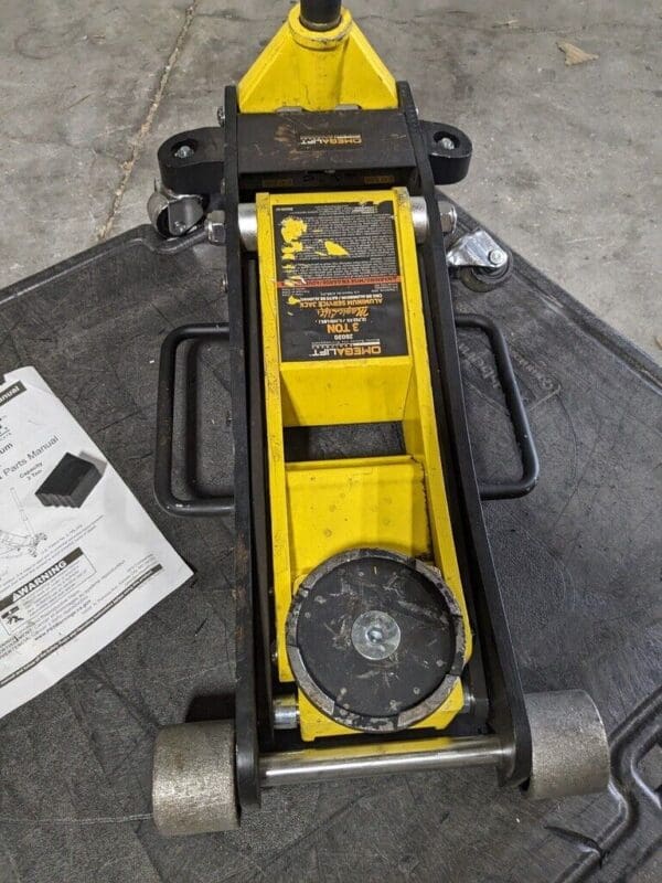 OMEGA Floor Jack: Aluminum 3 Ton Capacity Service 26030