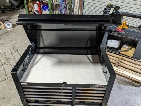 PROTO Tool Chest: 12 Drawers 22-3/8″ OAD 27-21/32″OAH 41-1/2″ OAW JSTV4228CD12BK