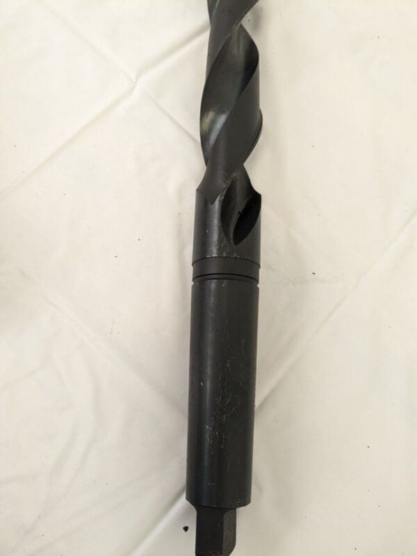 Taper Shank Drill Bit: 1-13/16″ Dia, 5MT, 118 ° Point HSS 01551522