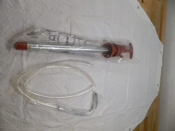 PRO-LUBE Lever Hand Pump: Oil Lubrication, Polyethylene EZF/2_