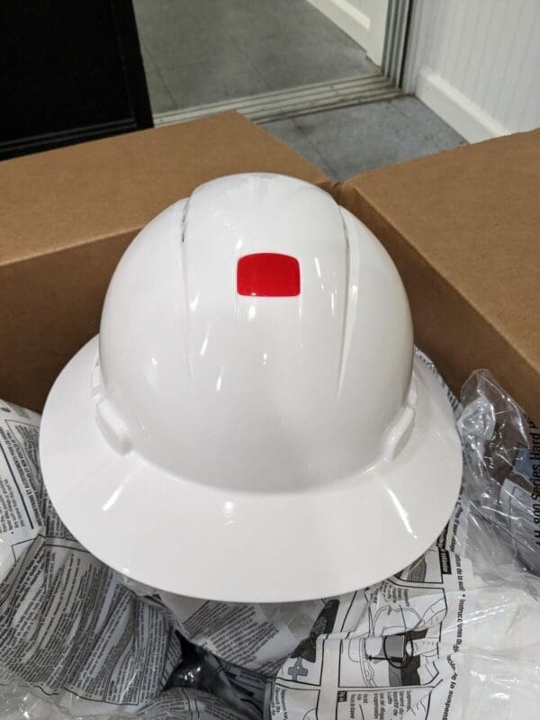 3M Hard Hat: Full Brim, Type 1, Class C, 4-Point Suspension Qty 20 7100240028