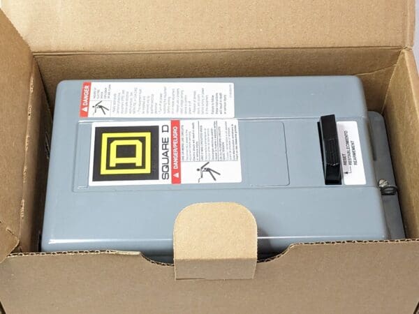 SCHNEIDER ELECTRIC SQUARE D NEMA Motor Starter 120VAC Coil 1PH 2P 8536SBG1V02S