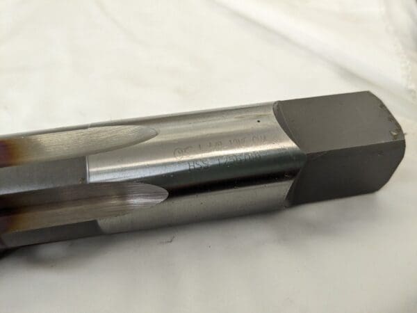 OSG Straight Flute Tap: 1-3/8-12 UNF 6fl hss 1138608