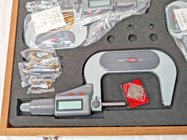 SPI 3 Piece Electronic Micrometer Set 0 - 3" Range w/Certs 11-553-5 DAMAGED