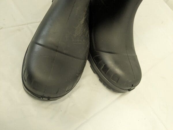 DUNLOP Work Boot: Size 11, 14″ High, PVC 86776.11