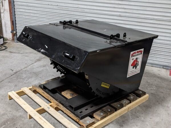 Hippo Hopper Heavy Duty Self-Dumping Hopper w/ Lid and Drain Valve HH24HD