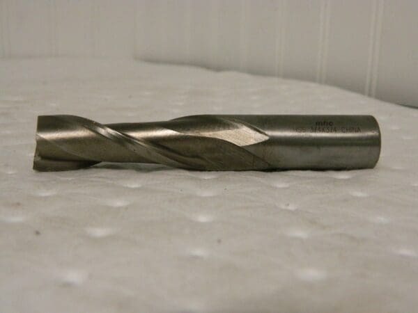 MHC HSS Square End Mill 3/4" 2-1/4" LOC 3/4" Diam, 4-1/2" OAL 2 FL 01748136